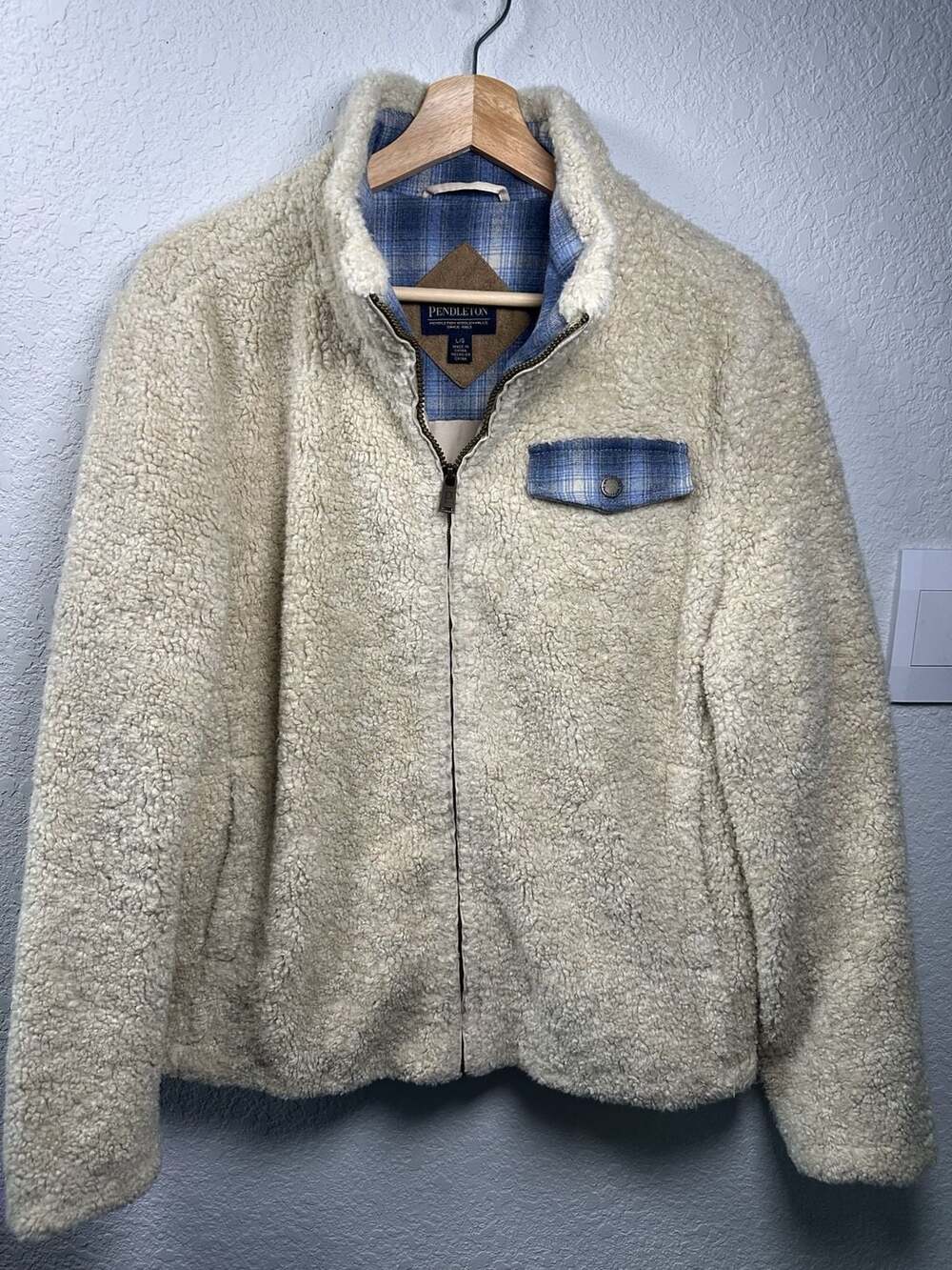 Pendleton Sherpa Fleece Jacket Size L Cream Plaid
